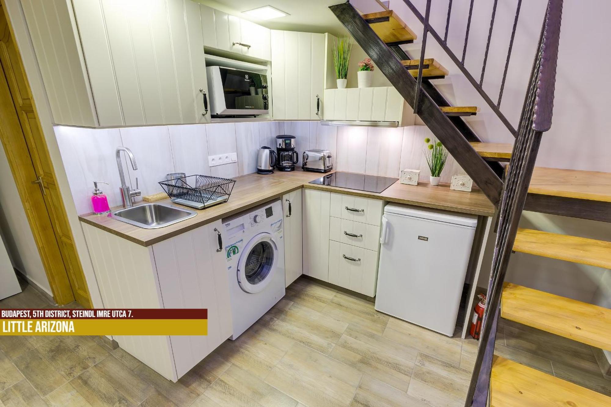 Little Americas Parliament Apartments Budapest Luaran gambar