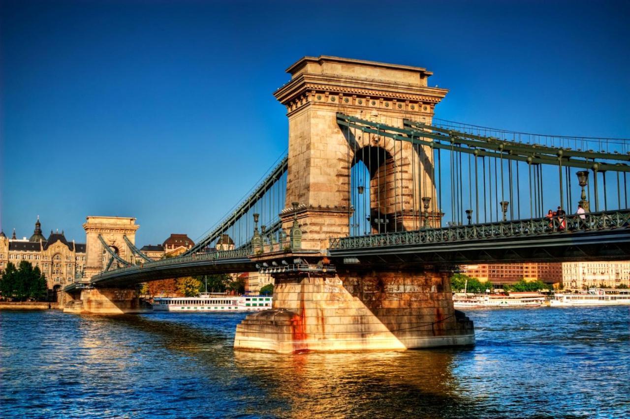 Little Americas Parliament Apartments Budapest Luaran gambar